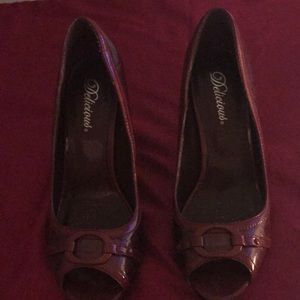 Maroon Heels